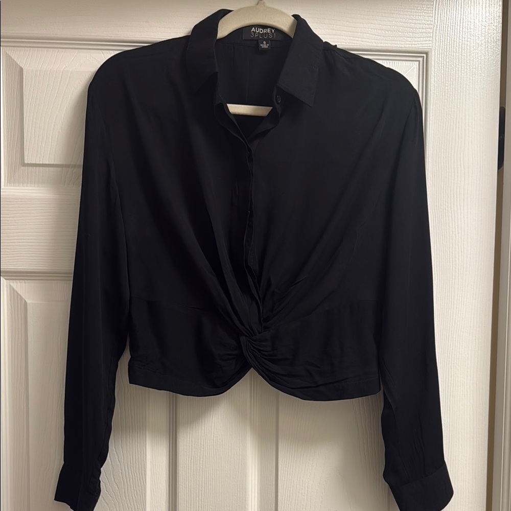 Audrey 3 Plus 1 Women's Black Button-Down Twist Crop Shirt Small